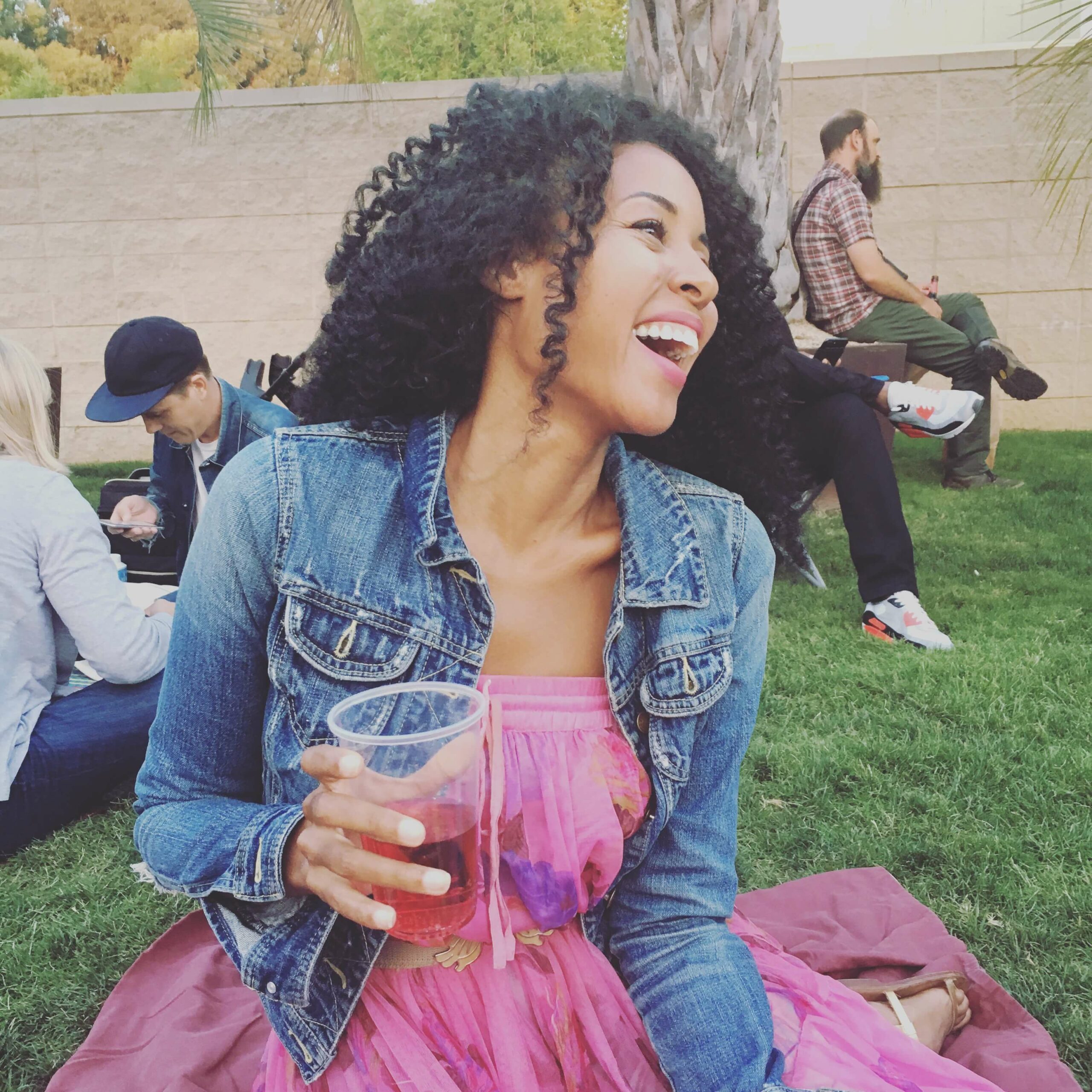 Writer Arynetta Floyzelle - Black Love Writer Arynetta Floyzelle