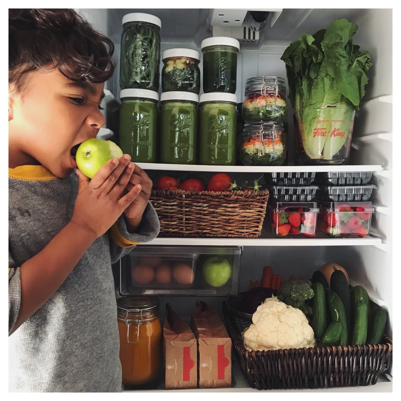 Sayid snacking - Black Love