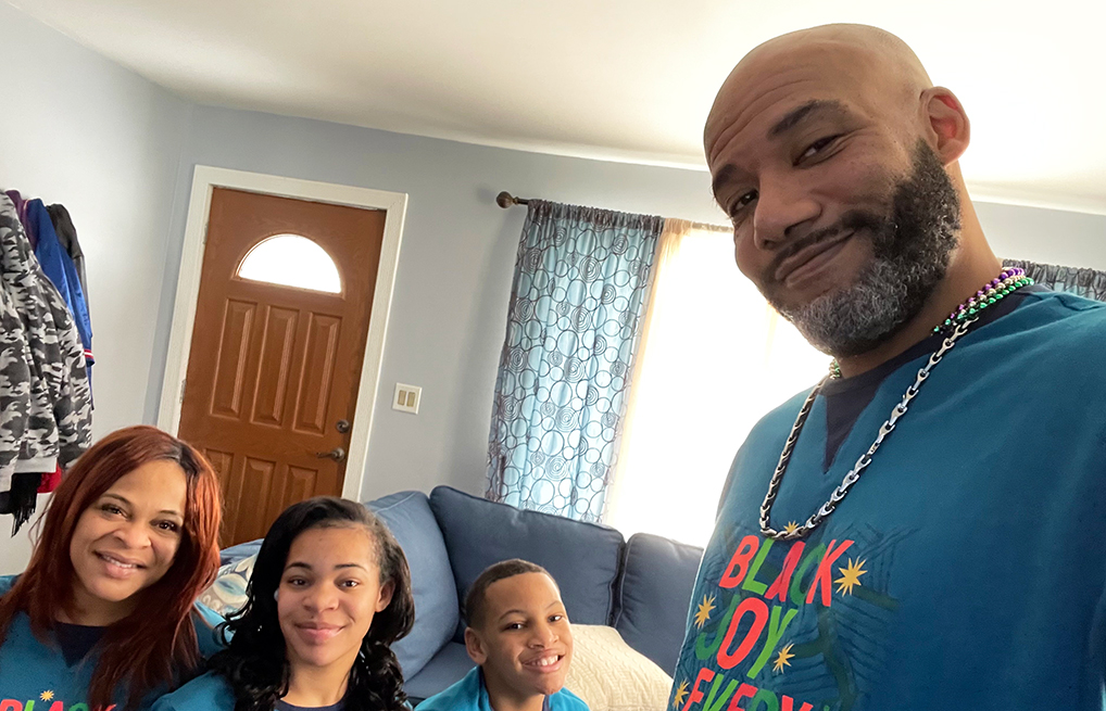 Raquelle Harris with her daughter Cydnee, son Dillen, and husband Ben (Courtesy of Raquelle Harris) - Black Love