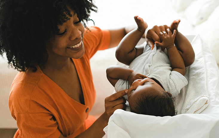 How to Introduce a New Baby to Their Older Sibling